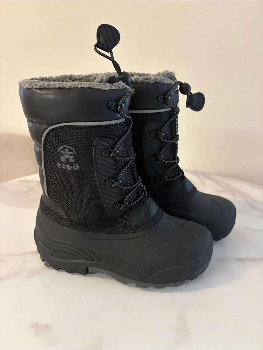 Kids winter boots